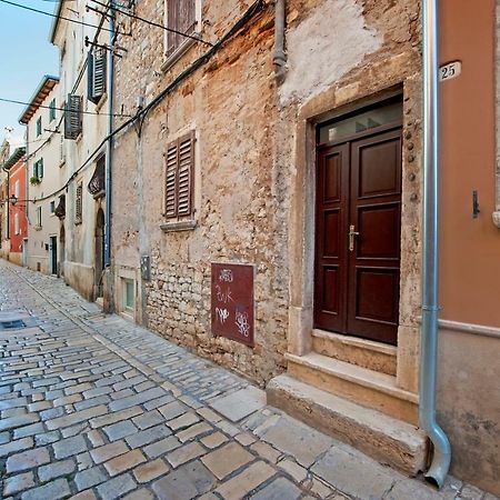 Apartamento Studio First Row To The Sea Rovinj Exterior foto