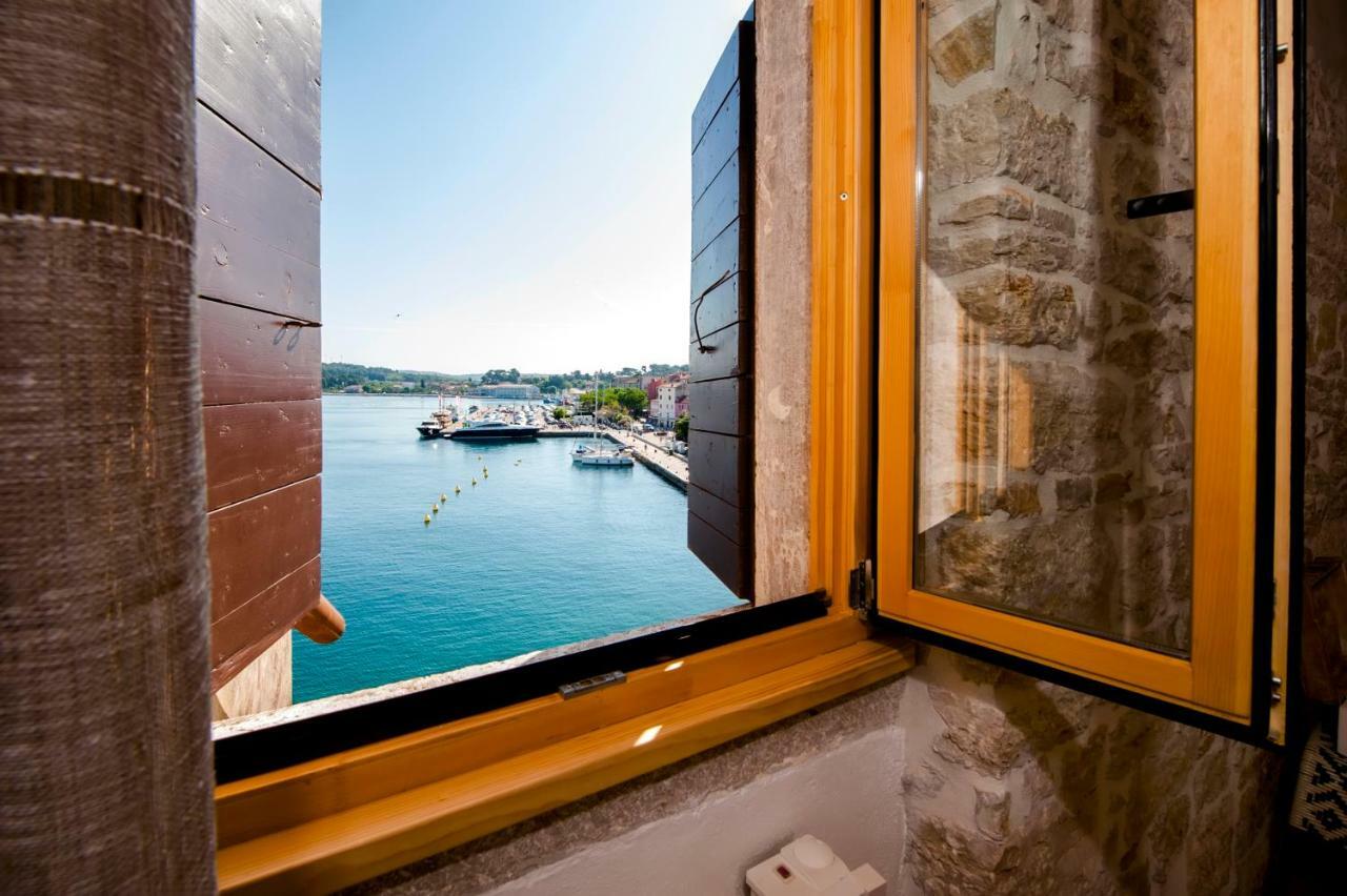 Apartamento Studio First Row To The Sea Rovinj Exterior foto