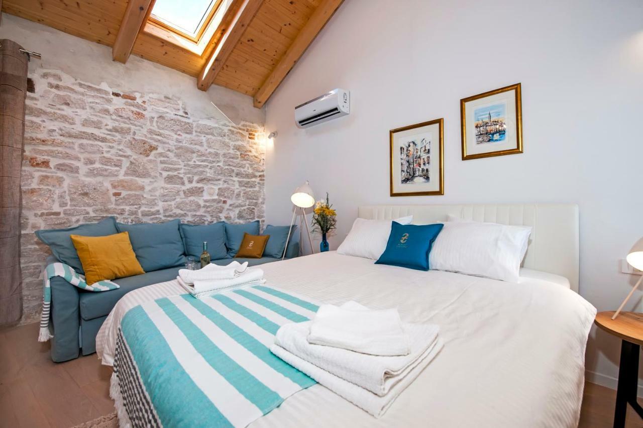 Apartamento Studio First Row To The Sea Rovinj Exterior foto